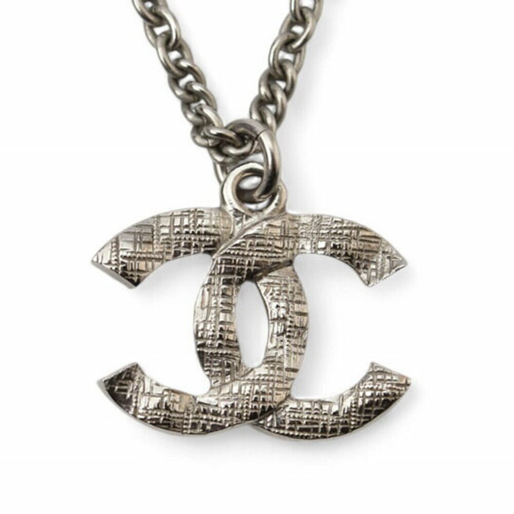 CHANEL Authentic Silver Pearl Logo Necklace - Picture 3 of 10